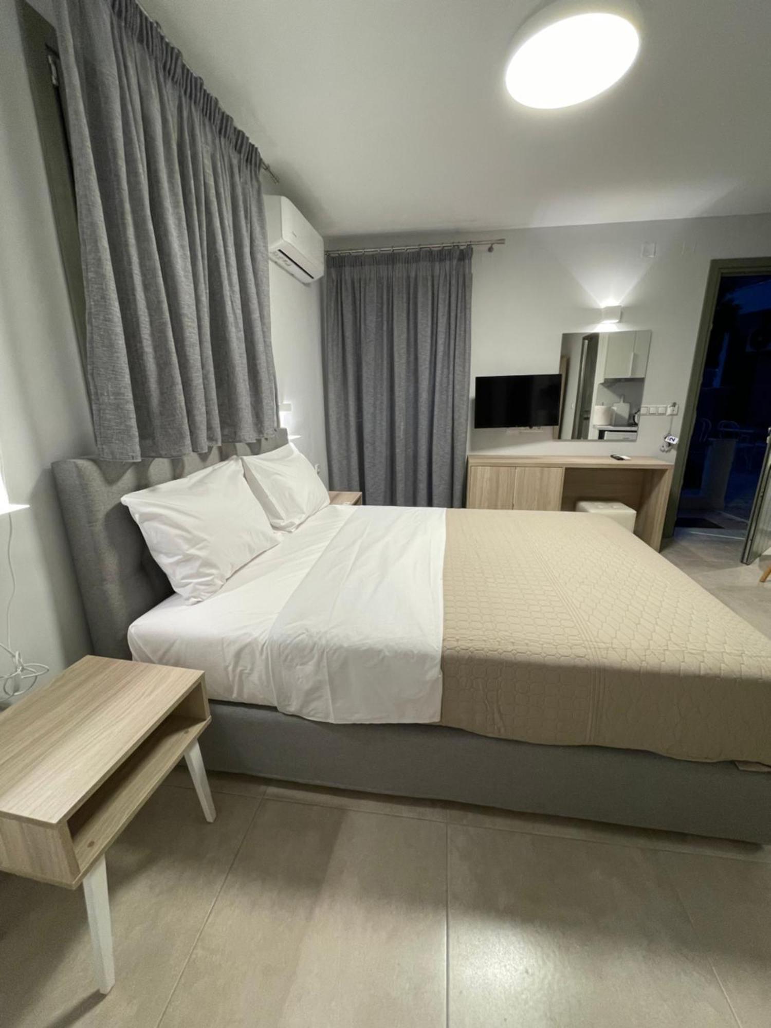 Anax Apartments Parga Exterior foto